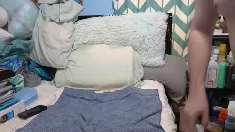 IAmIssac - Issac Dimitri online show from February 1, 9:56 pm