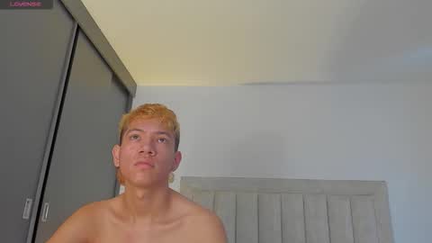 Juliiiiian online show from November 14, 12:29 pm