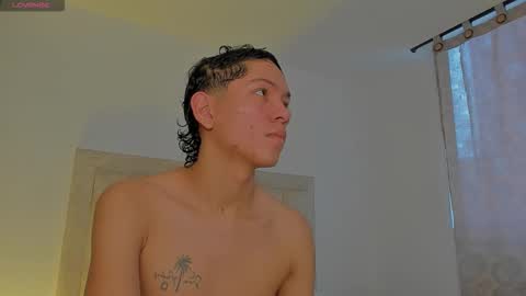 Juliiiiian online show from September 18, 11:47 am