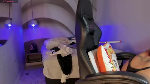 Nayuta online show from March 9, 8:21 pm