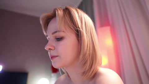 Snapshot of iamninamint chatting on January 6, 10:36 pm Nina  online show from January 6, 10:36 pm