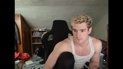 iamtommyparker online show from January 8, 10:48 pm