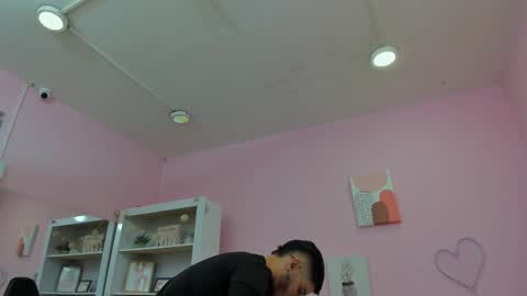 IAN CASTILLO online show from March 7, 11:07 am