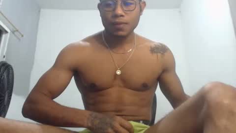 ian_tuner online show from September 19, 4:38 am