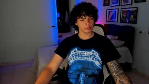 Andres online show from August 6, 3:54 pm