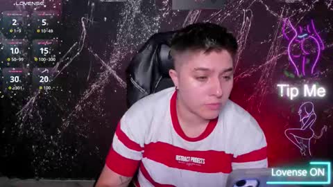 Snapshot of iangilbert chatting on October 24, 9:26 pm ian online show from October 24, 9:26 pm