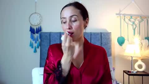 Iberian Moon online show from October 5, 6:26 pm