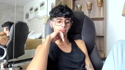 ibratxandy online show from March 11, 12:02 am