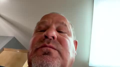 icanmakeyousquirt69 online show from April 14, 6:33 pm