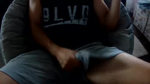 Snapshot of ice_jr chatting on September 19, 12:37 am Ice Jr online show from September 19, 12:37 am