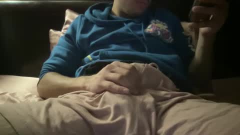 Snapshot of ice_jr chatting on January 20, 12:57 am Ice Jr online show from January 20, 12:57 am