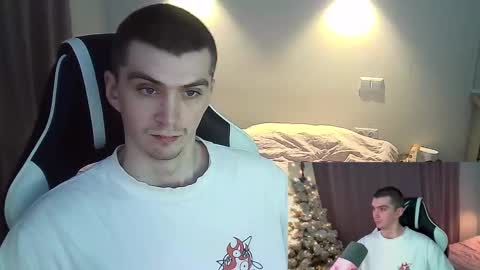 MAX online show from January 11, 2:25 pm