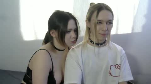 Jade online show from March 9, 1:49 pm