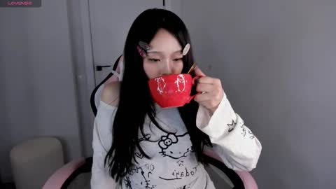 Snapshot of ichigo_o chatting on October 19, 3:49 pm Hitomi   online show from October 19, 3:49 pm