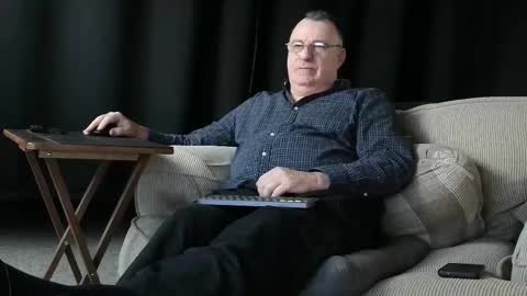 Christopher online show from February 23, 5:07 pm