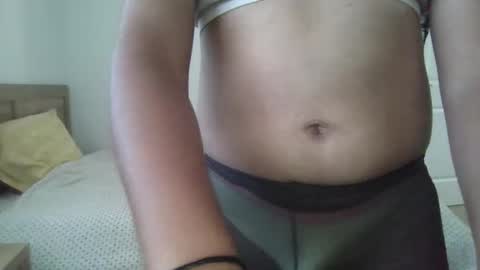ickyboi26 online show from May 7, 2:40 am
