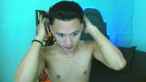 Mateo online show from April 1, 4:04 pm