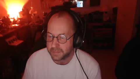 icum4ladies2021 online show from January 19, 1:04 am