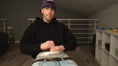 icyninesix online show from January 26, 6:58 pm