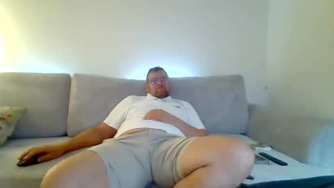 idotujsdaucg online show from July 4, 9:51 pm