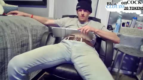 Amiri Roue online show from December 27, 1:00 am