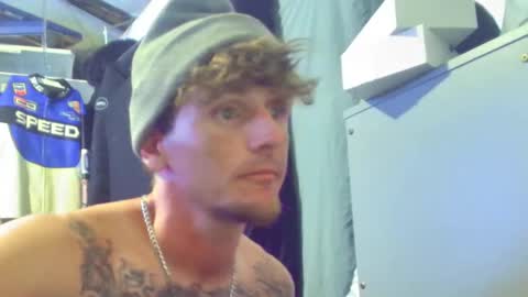 Amiri Roue online show from September 30, 4:45 am