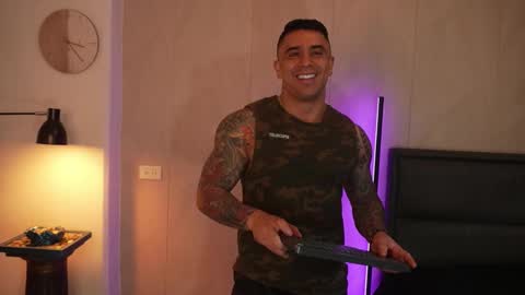 Igor scott online show from February 11, 1:20 am