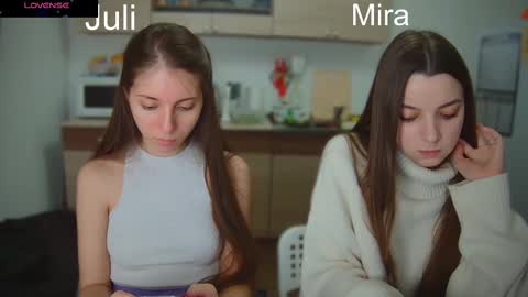 Julia and Mira online show from March 5, 4:46 pm