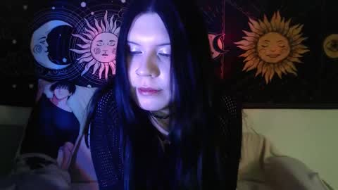 Vella online show from March 3, 9:00 pm