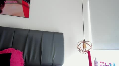 Isabella online show from June 5, 12:43 pm