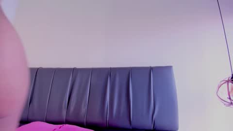 Isabella online show from February 11, 12:31 pm