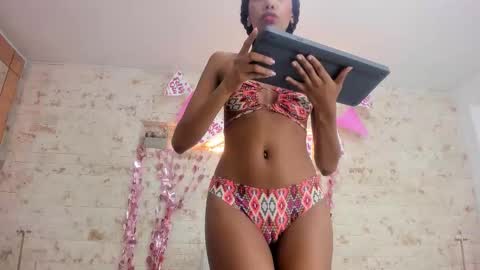 ikia lopez online show from February 18, 11:43 am