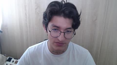 ikyan_nc online show from December 5, 2:04 pm