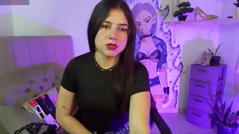 ilayra_smith online show from October 20, 10:59 pm