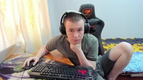 Snapshot of iliaskrislove chatting on October 20, 6:18 am iliaskris online show from October 20, 6:18 am