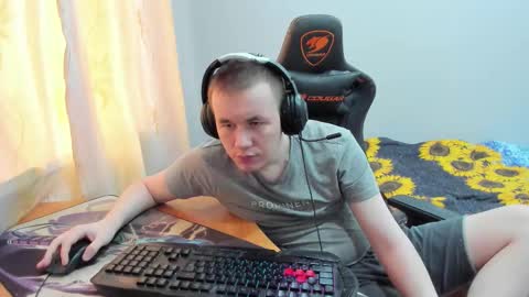 Snapshot of iliaskrislove chatting on October 17, 5:33 am iliaskris online show from October 17, 5:33 am