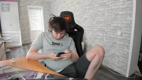Snapshot of iliaskrislove chatting on March 3, 8:05 am iliaskris online show from March 3, 8:05 am
