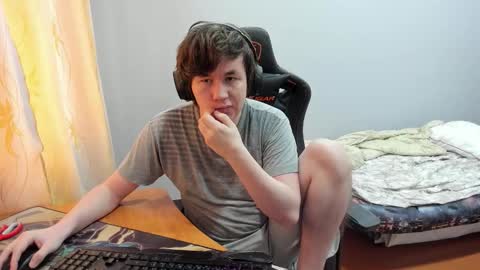 Snapshot of iliaskrislove chatting on September 18, 3:32 am iliaskris online show from September 18, 3:32 am