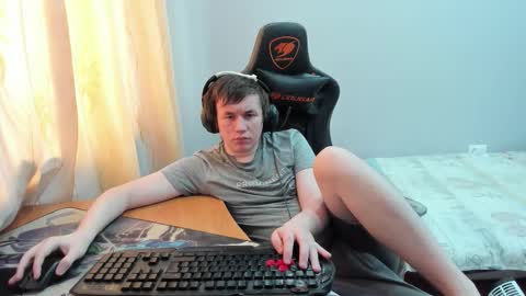 iliaskris online show from February 15, 7:51 am