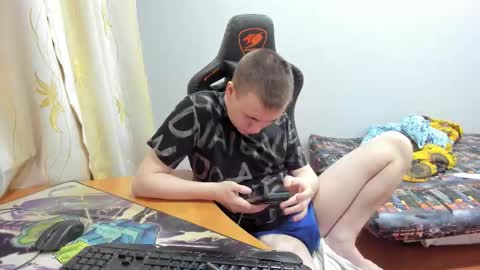 Snapshot of iliaskrislove chatting on October 7, 3:19 pm iliaskris online show from October 7, 3:19 pm