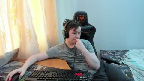 iliaskris online show from June 7, 12:32 pm
