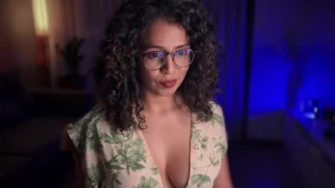 Snapshot of illaroom chatting on February 8, 4:14 am Kloe online show from February 8, 4:14 am