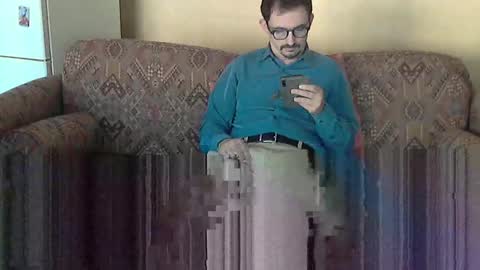 ilovecuteguy79 online show from May 28, 4:43 am