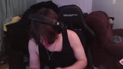 luna online show from December 8, 7:05 am