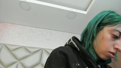  Im Gaia online show from November 22, 12:14 pm