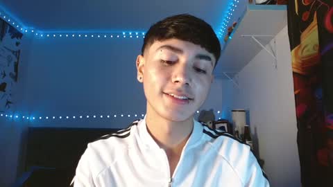 Snapshot of im_juanda chatting on December 10, 7:11 pm im_juanda online show from December 10, 7:11 pm