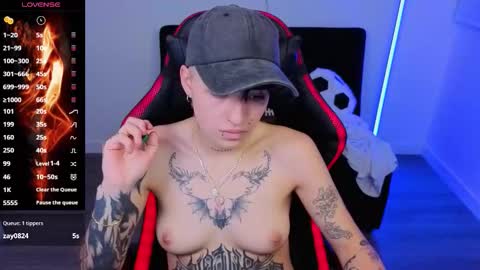 Laia online show from November 7, 12:57 am