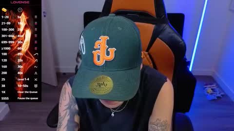 Laia online show from November 4, 12:45 am