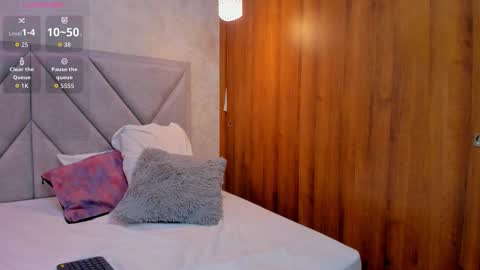 Manu  online show from November 29, 8:16 pm