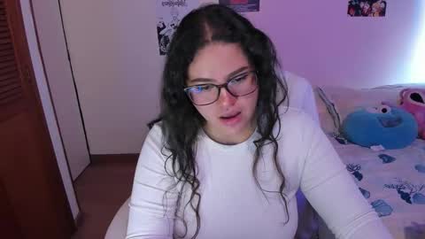 mei mei uwu online show from December 22, 2:13 pm